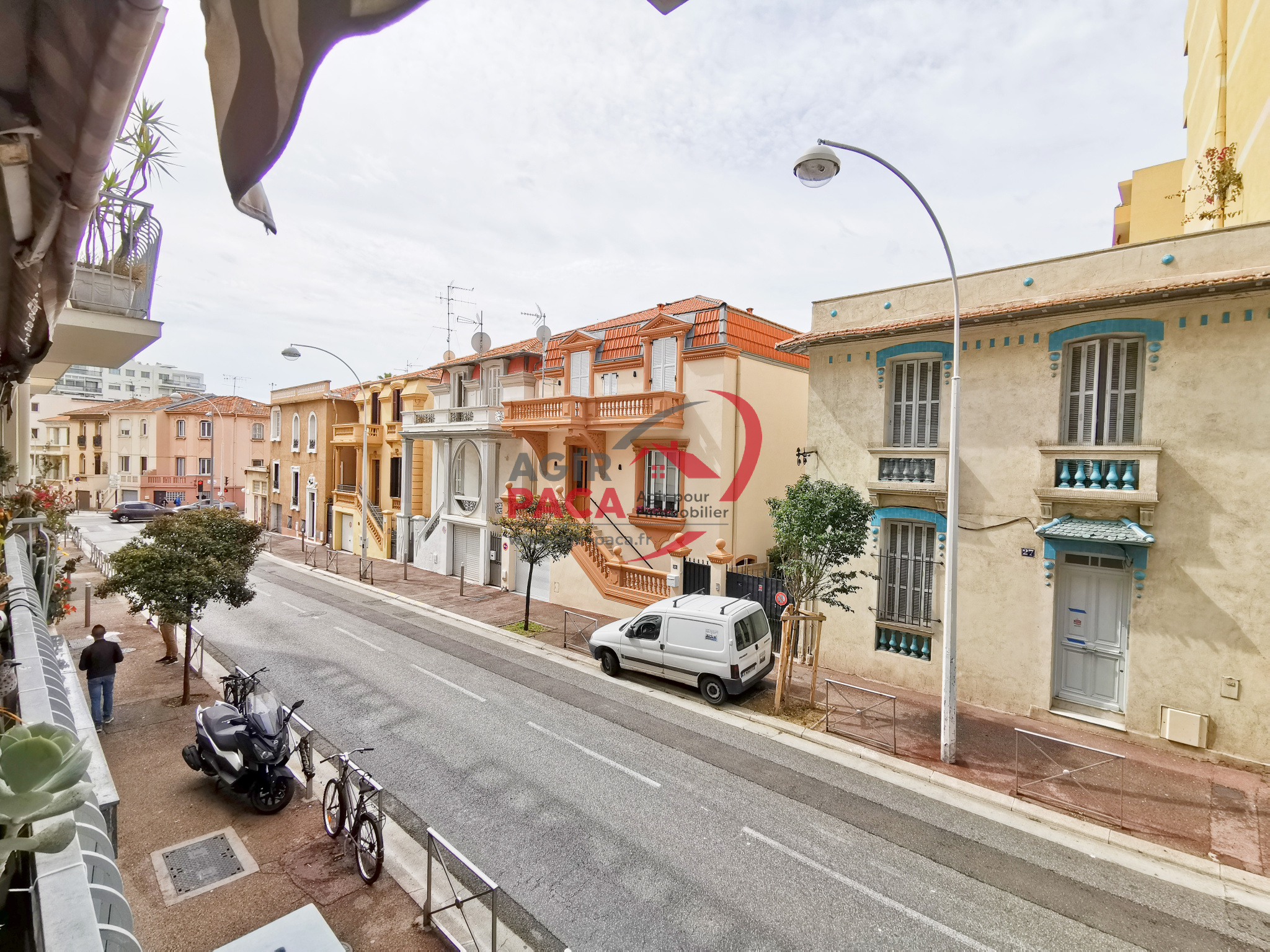 vente 2 PIECES NICE LANTERNE